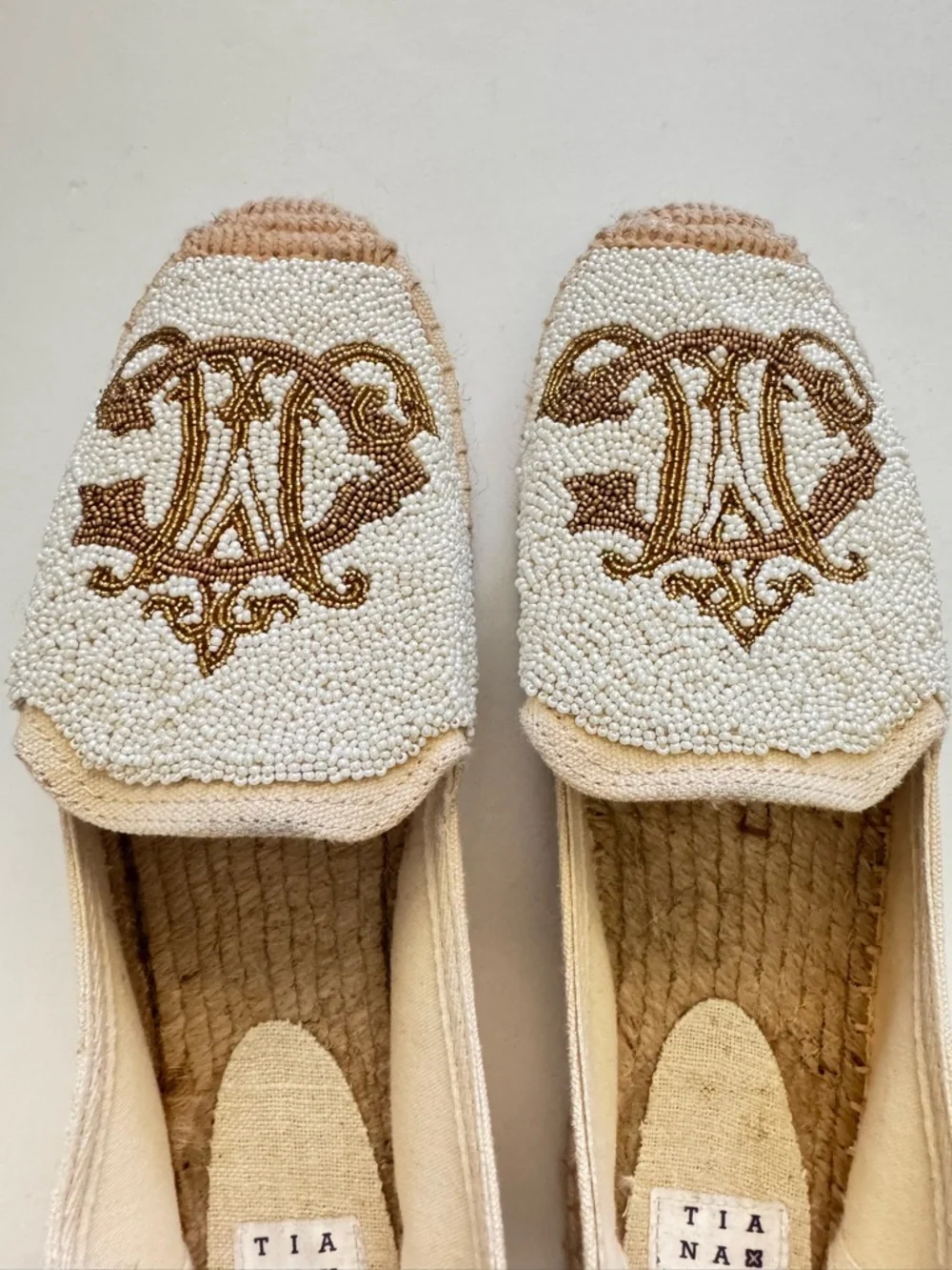 Tiana Gold & White Embellished Slip-On Flats Espadrille size 9